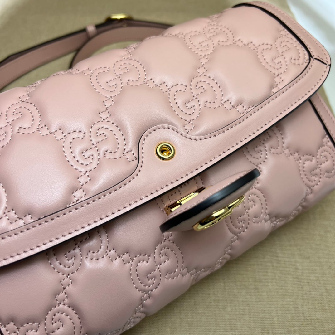 ＧＣＣＩGG MATELASSE BAG PINK