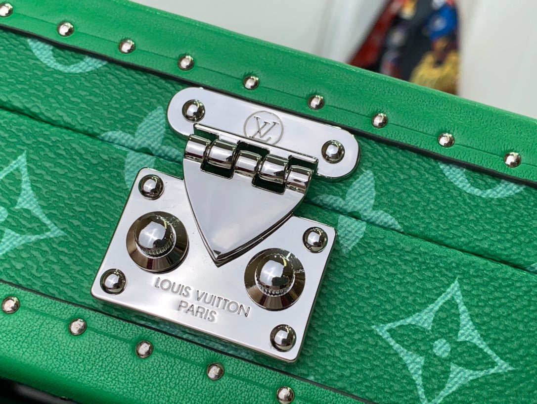 ＬＳ ＶＴＴＯＮ  CLUTCH BOX WHITE/BLUE/GREEN