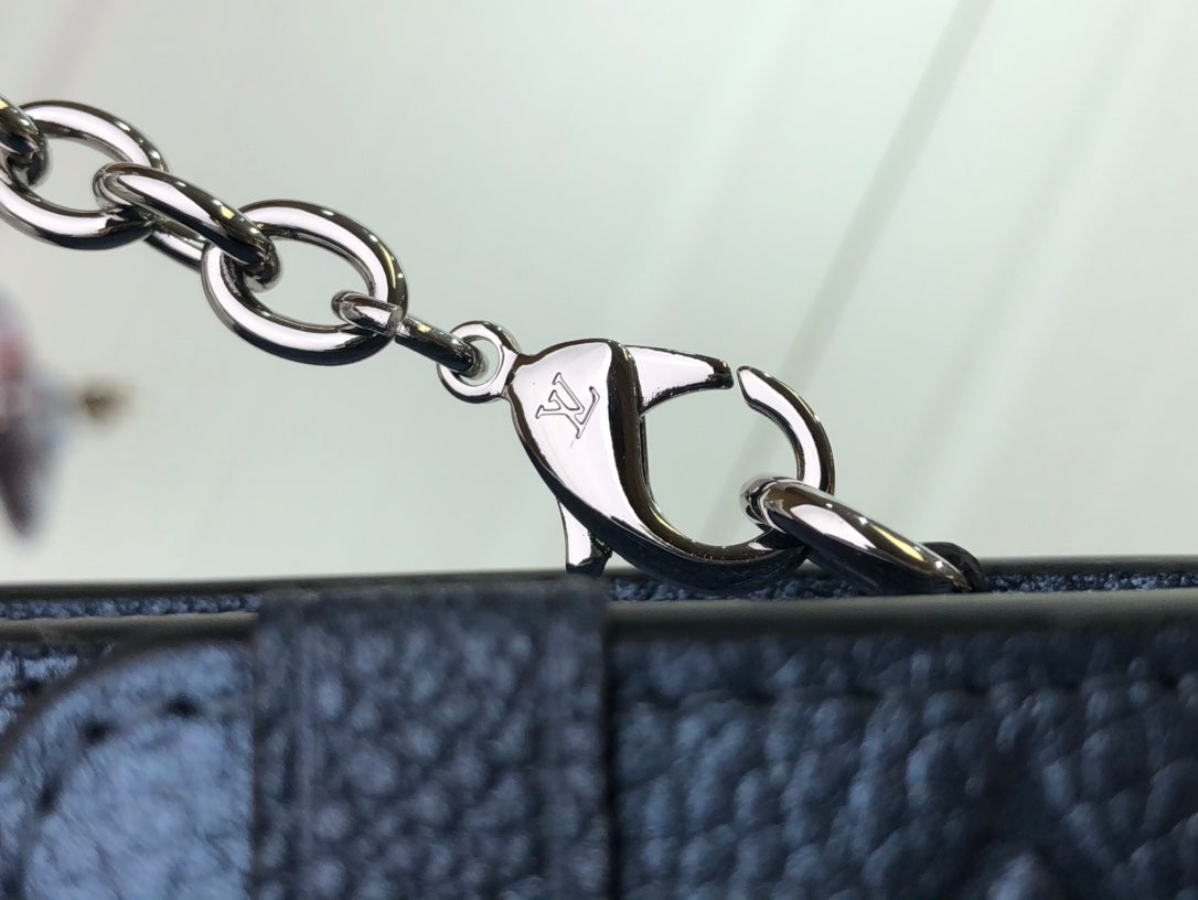 ＬＳ ＶＴＴＯＮ VAVIN CHAIN WALLET