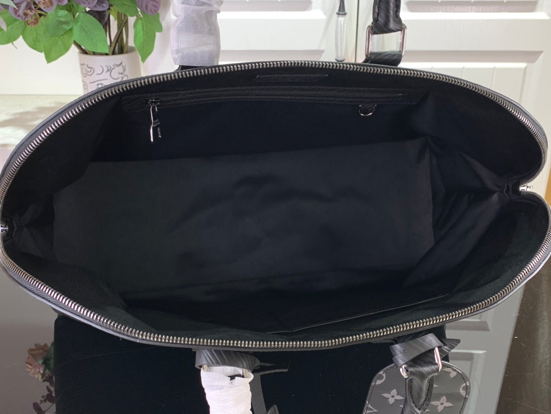 ＬＳ ＶＴＴＯＮ ALMA BLACK