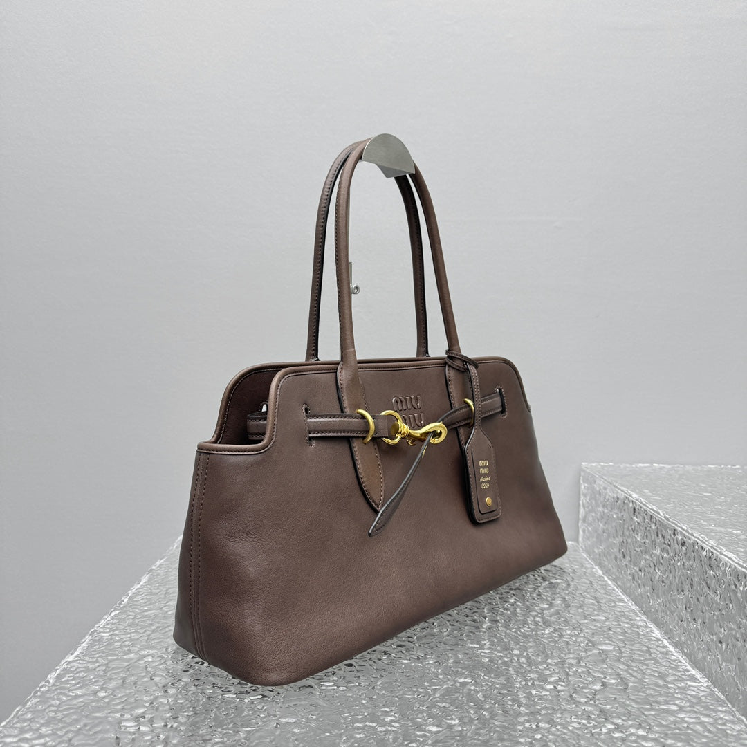 ＭＩ ＭＵ AVENTURE LEATHER TOTE BAG DARK BROWN