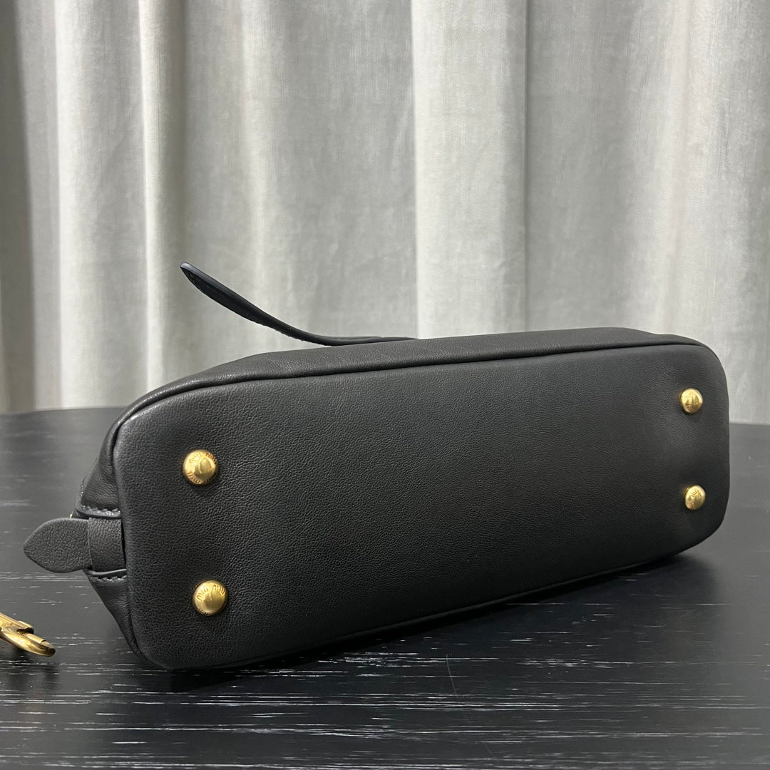 ＭＩ ＭＵ AVENTURE LEATHER TOTE BAG BLACK