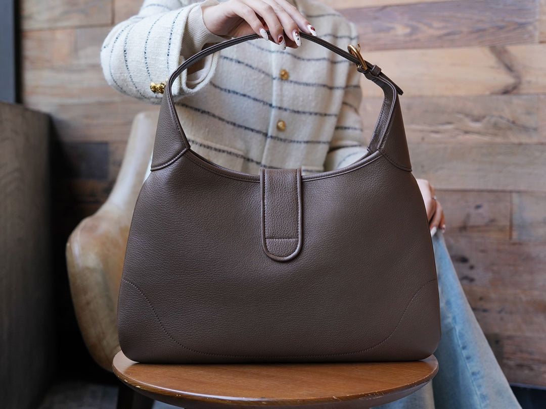 ＧＣＣＩAPHRODITE MEDIUM SHOULDER BAG DARK BROWN