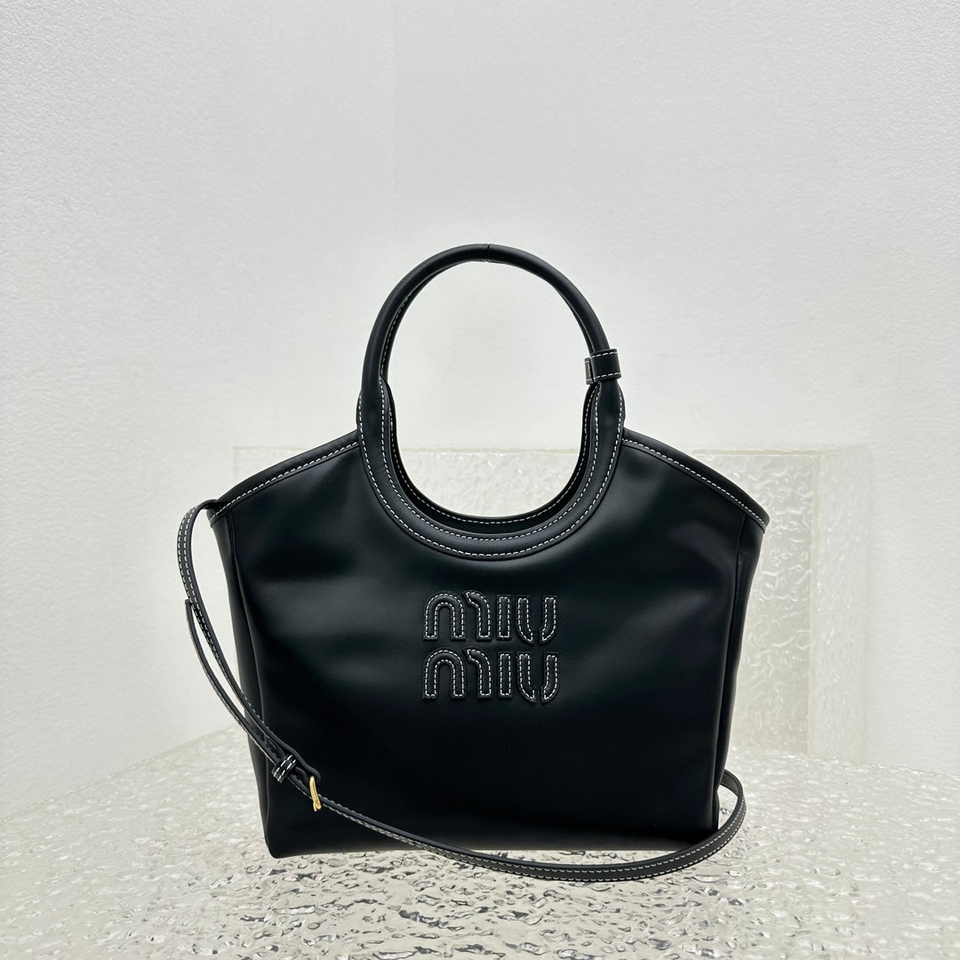 ＭＩ ＭＵ  IVY LEATHER BAG BLACK
