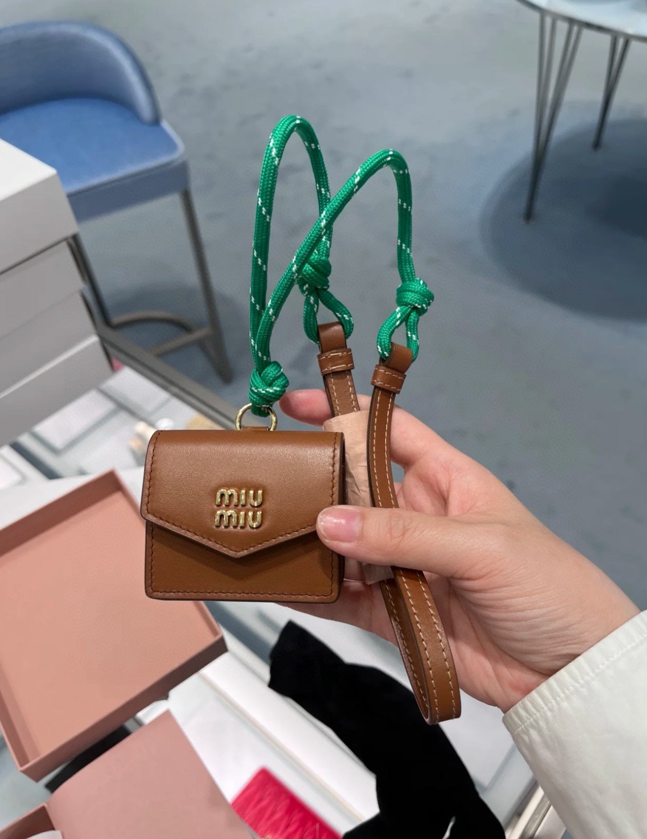 ＭＩ ＭＵ LEATHER SHOULDER WALLET ORANGE/GREEN/YELLOW