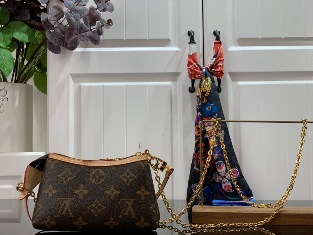 ＬＳ ＶＴＴＯＮ ROSALIE COIN PURSE