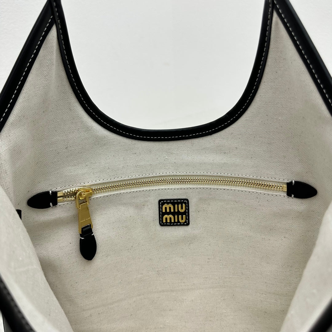 ＭＩ ＭＵ IVY LEATHER BAG BLACK