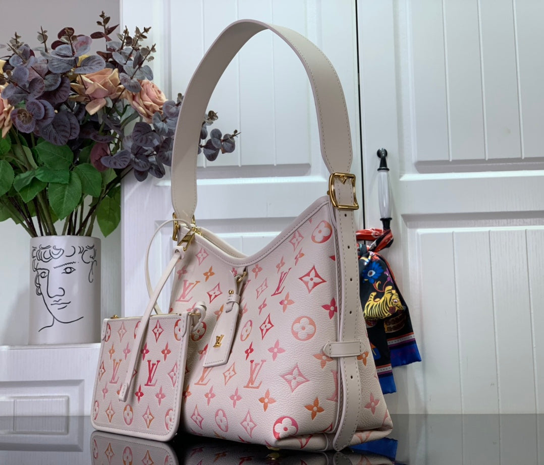 ＬＳ ＶＴＴＯＮ CARRYALL PM