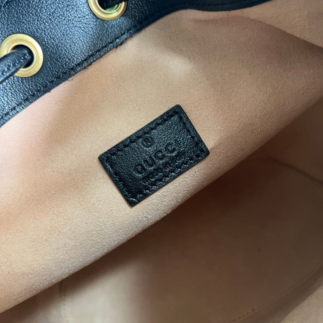 ＧＣＣＩDIANA MINI BUCKET BAG BLACK