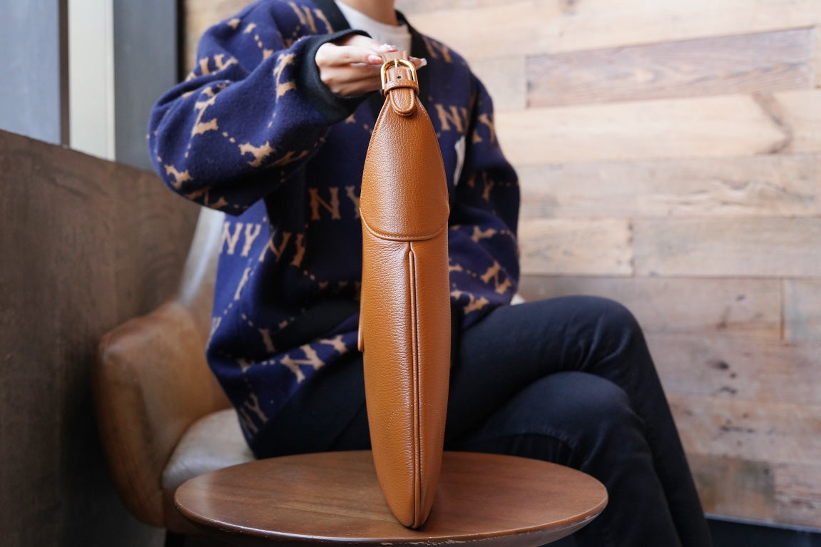 ＧＣＣＩAPHRODITE MEDIUM SHOULDER BAG BROWN