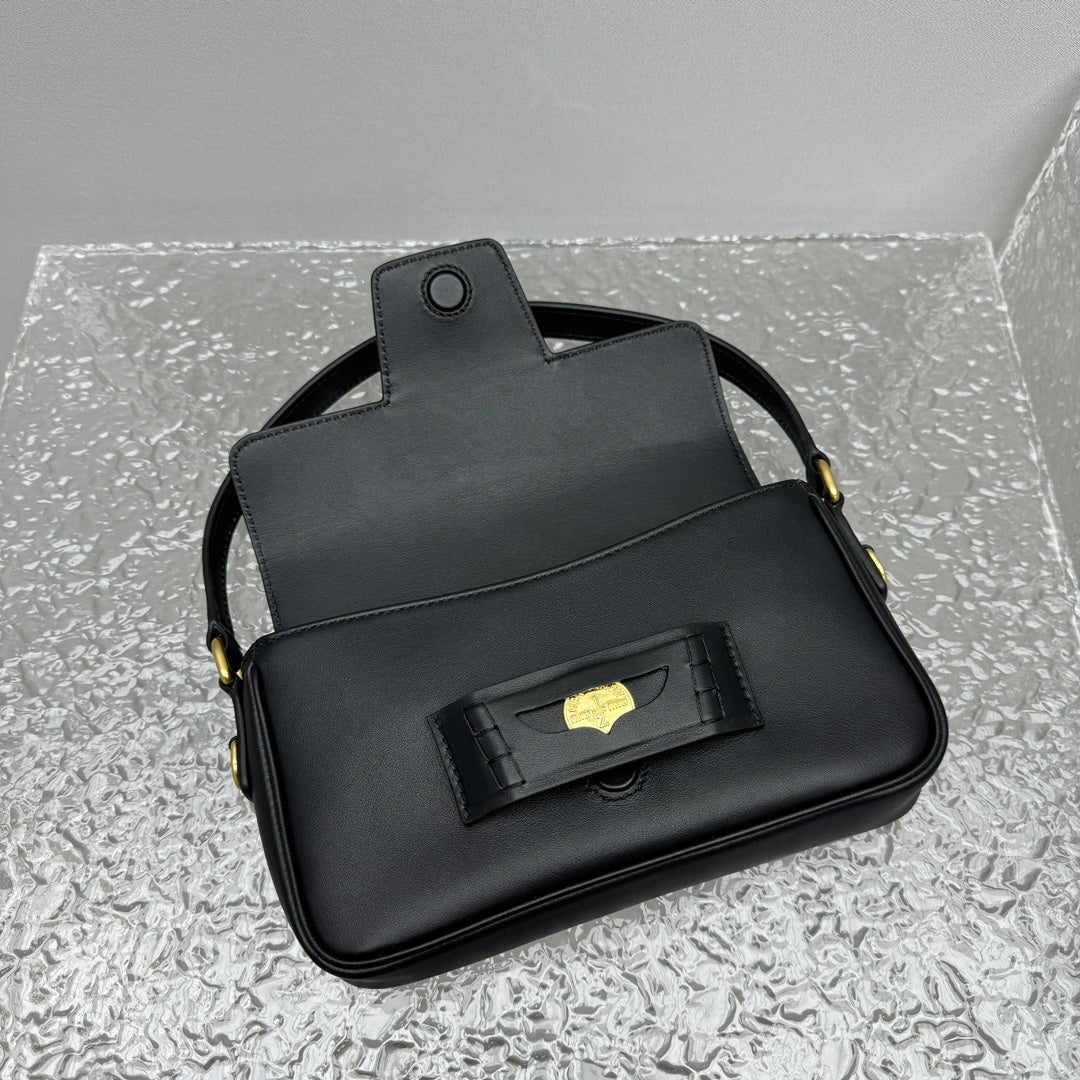 ＭＩ ＭＵ PENNY NAPPA LEATHER SHOULDER BAG BLACK