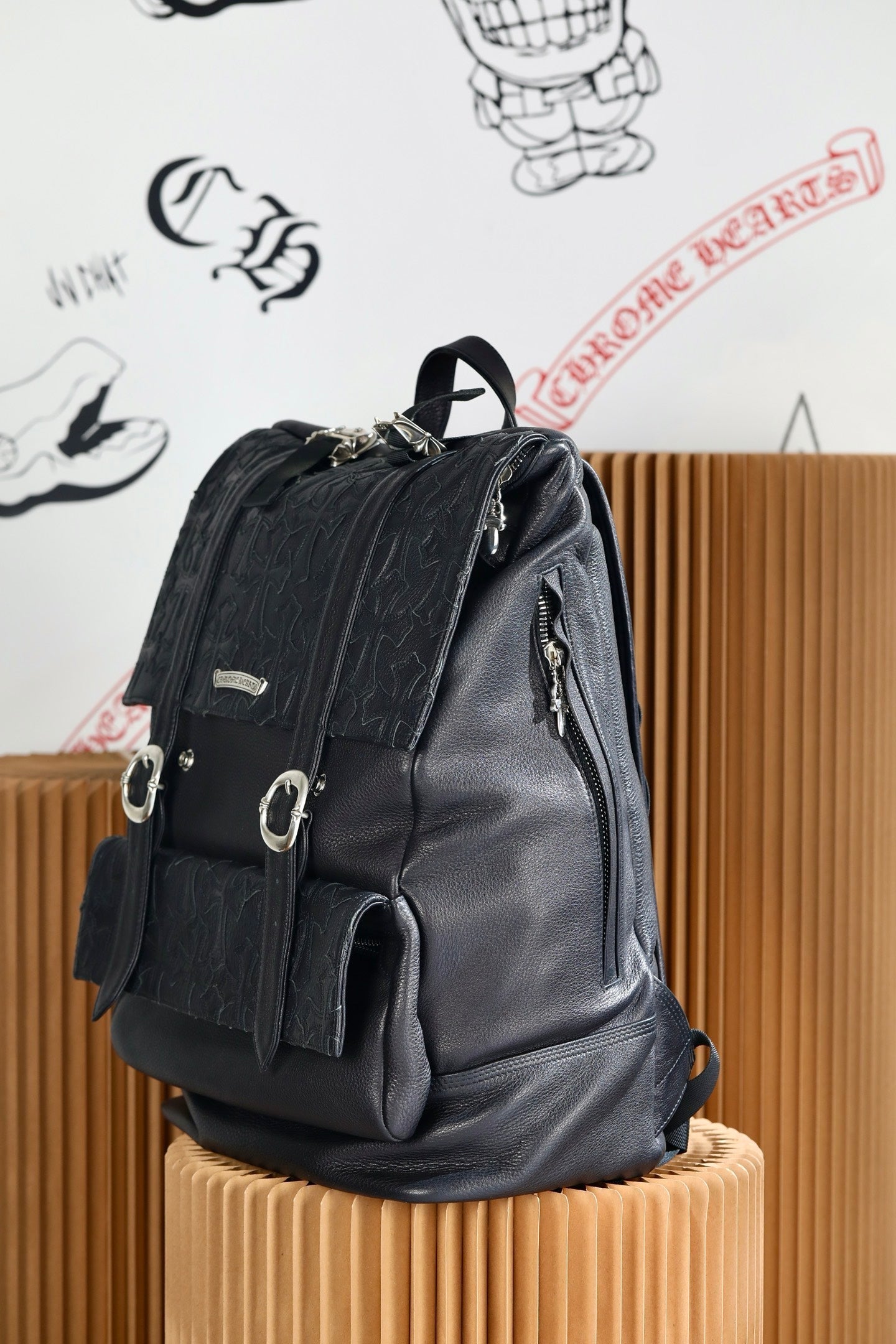 ＣＨＲＭ ＨＲＴＳ CEMETERY CROSS LEATHER BACKPACK BLACK