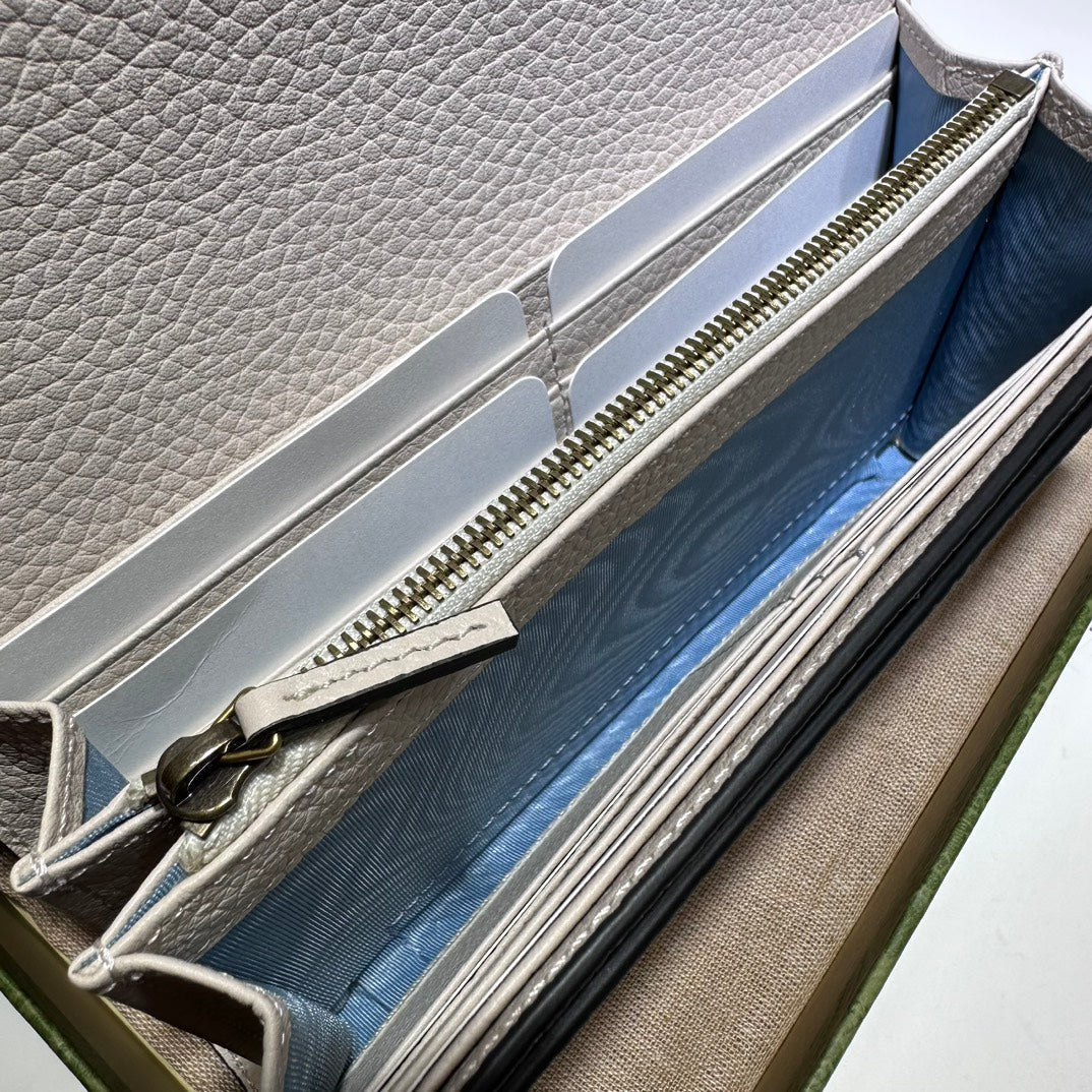 ＧＣＣＩGG INTERLOCKING LONG WALLET WHITE
