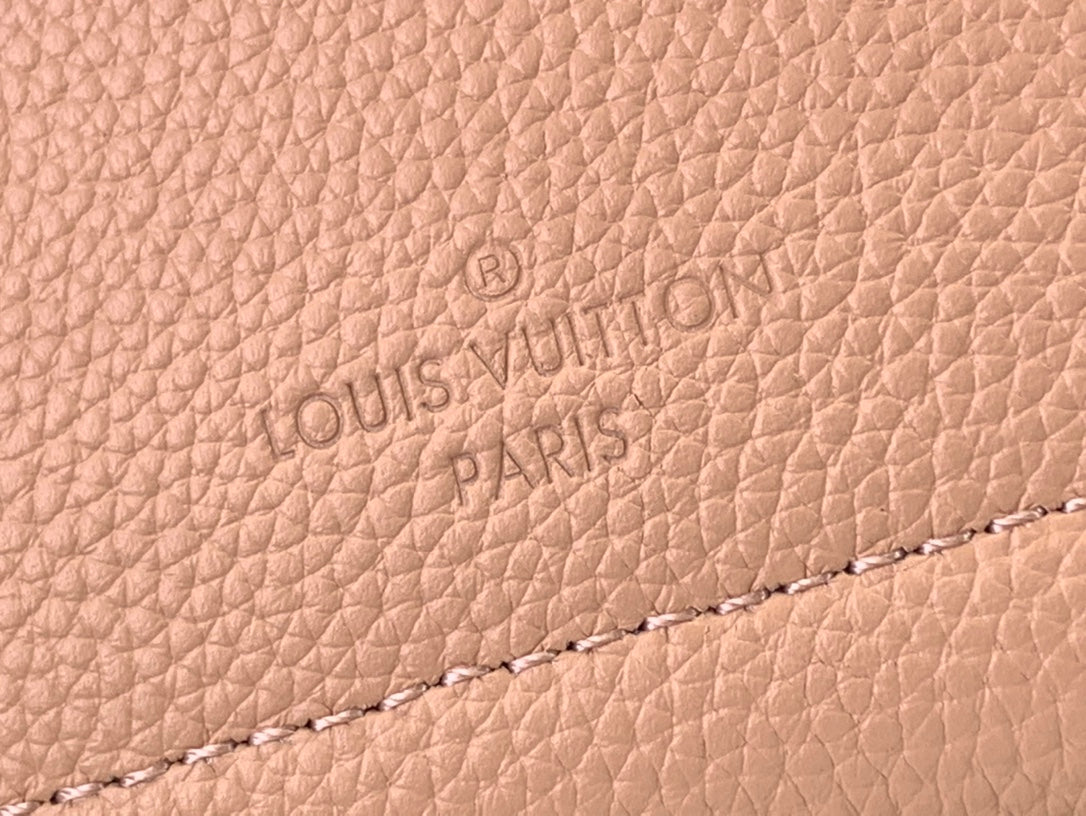 ＬＳ ＶＴＴＯＮ LOCKME EVER ROSE TRIANON