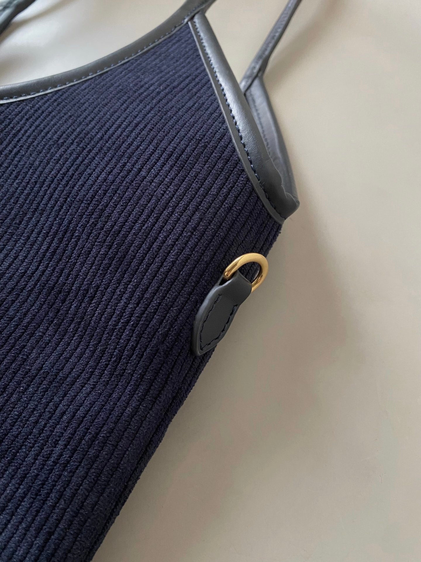 ＭＩ ＭＵ IVY CORDUROY BAG NAVY