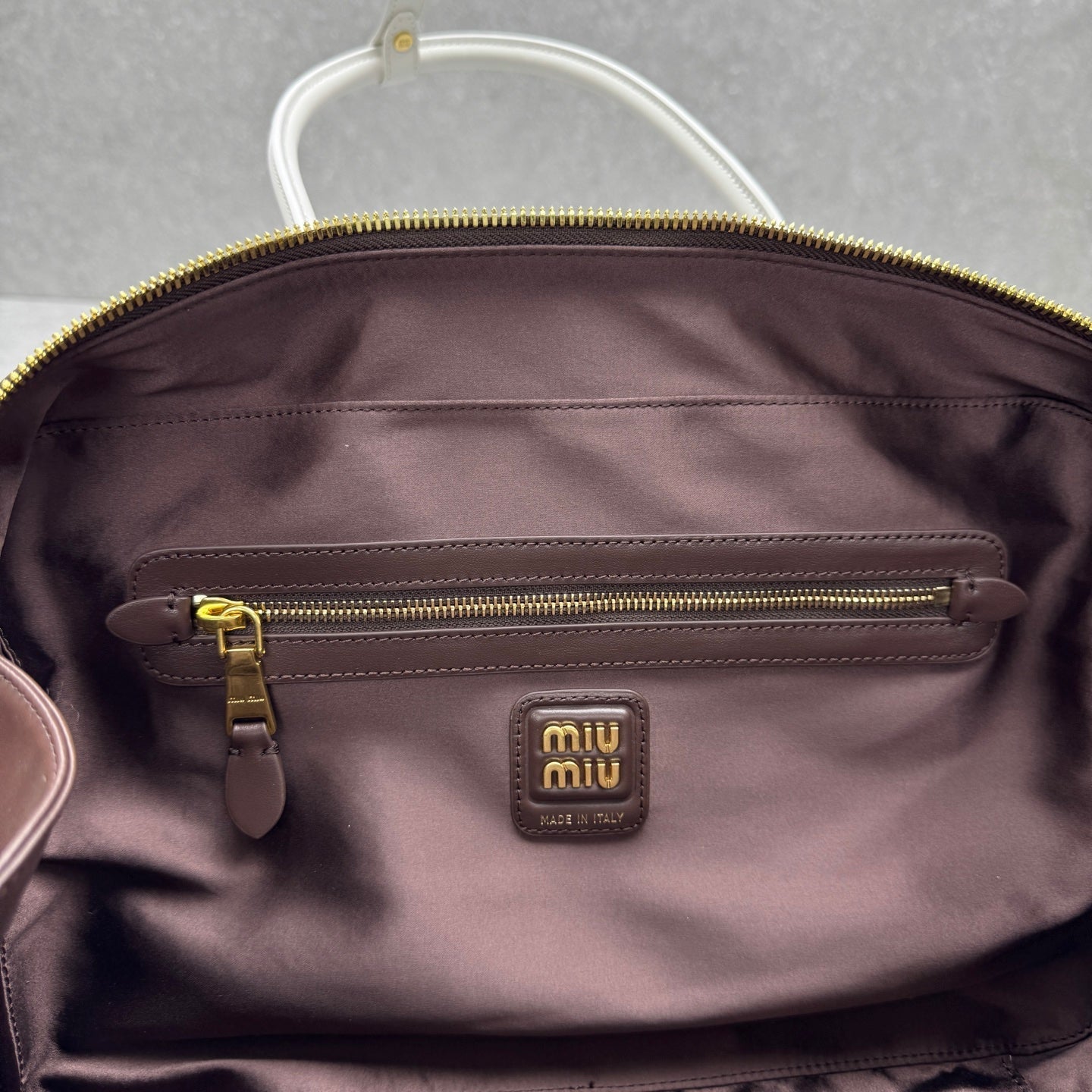 ＭＩ ＭＵ MATELASSÉ NAPPA LEATHER BAG DARK BROWN
