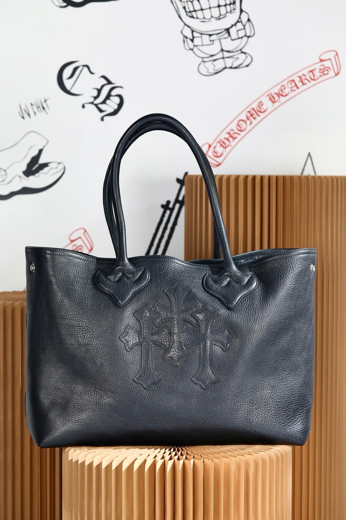 ＣＨＲＭ ＨＲＴＳ BLACK CROSS PATCH TOTE BAG BLACK