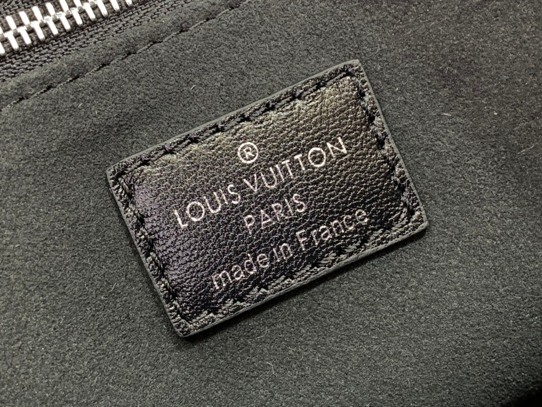 ＬＳ ＶＴＴＯＮ CARRYALL VIBE MM