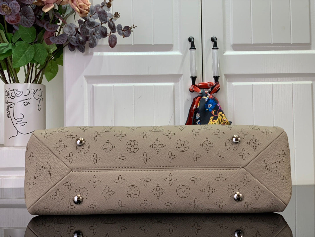 ＬＳ ＶＴＴＯＮ MAHINA HAND IT ALL MM BLACK/BEIGE/CREME