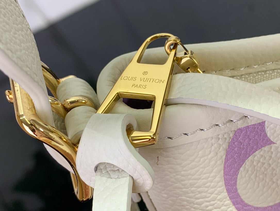 ＬＳ ＶＴＴＯＮ CARRYALL PM SKY BLUE/PURPLE