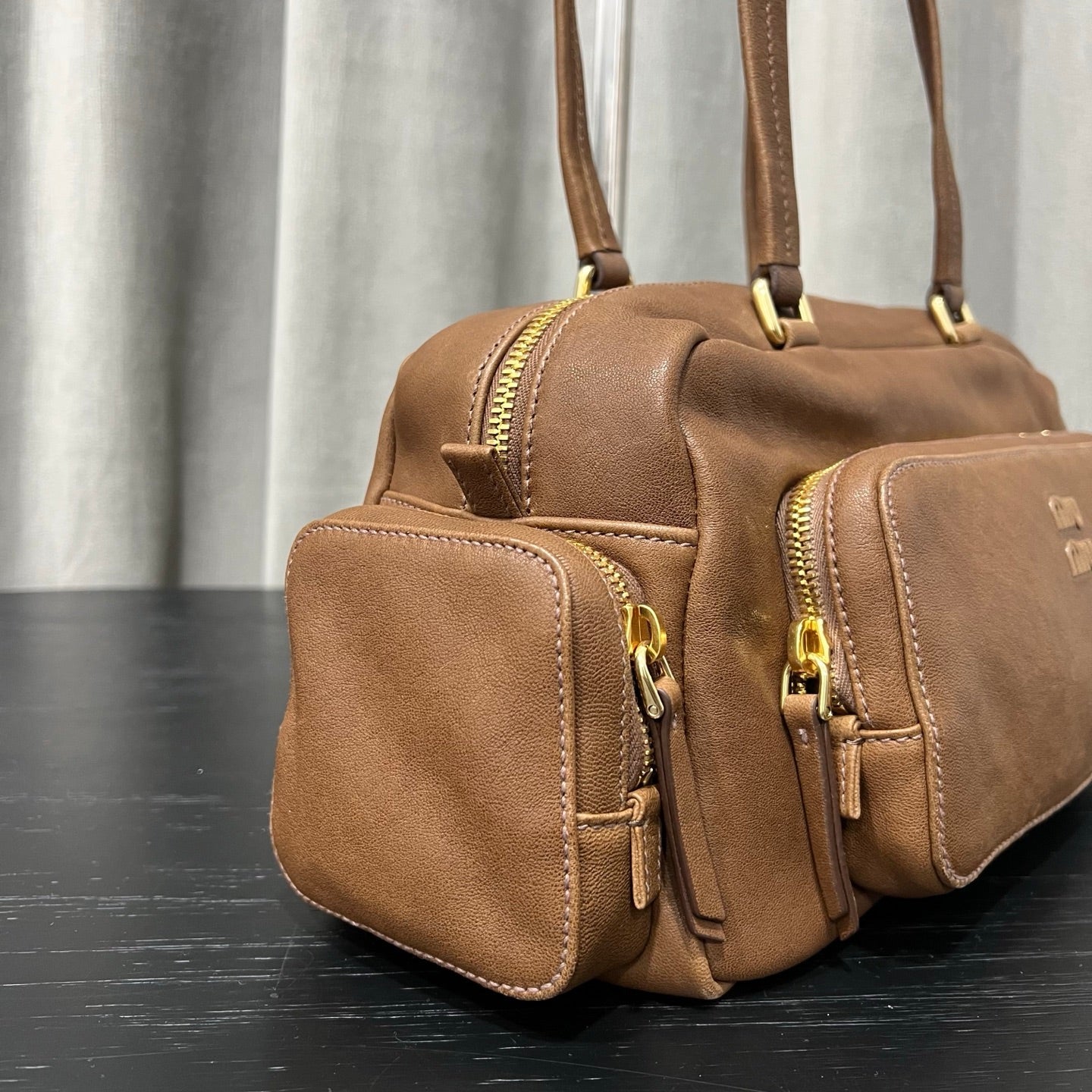 ＭＩ ＭＵ POCKET WASHED NAPPA LEATHER BAG OAK