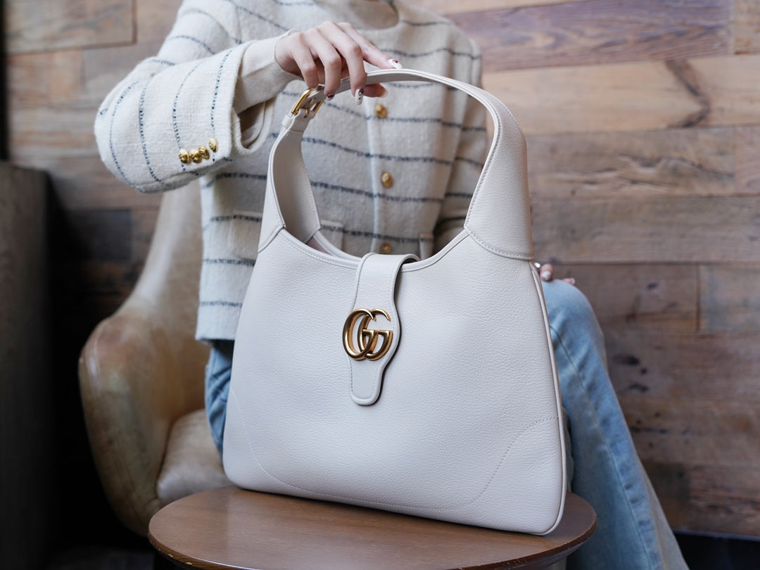 ＧＣＣＩAPHRODITE MEDIUM SHOULDER BAG WHITE