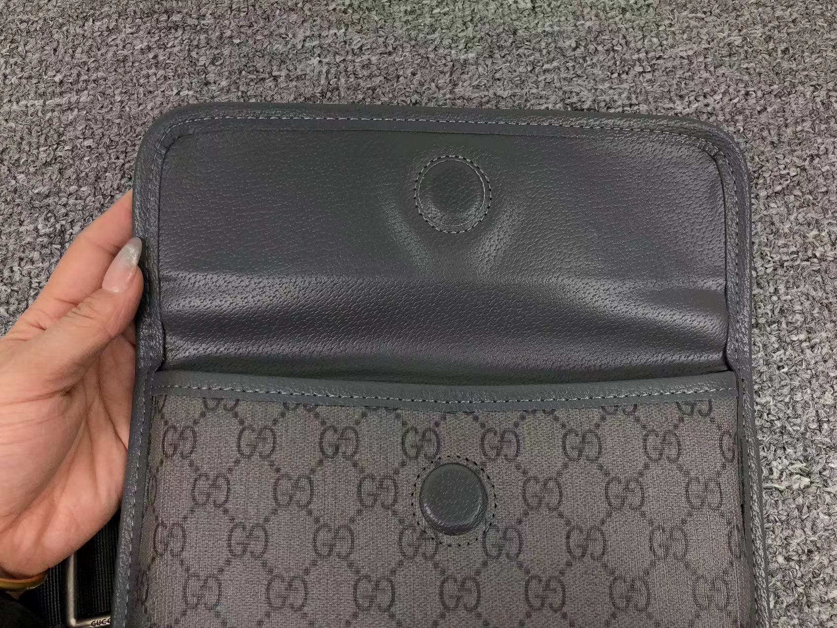 ＧＣＣＩ OPHIDIA SMALL BELT BAG