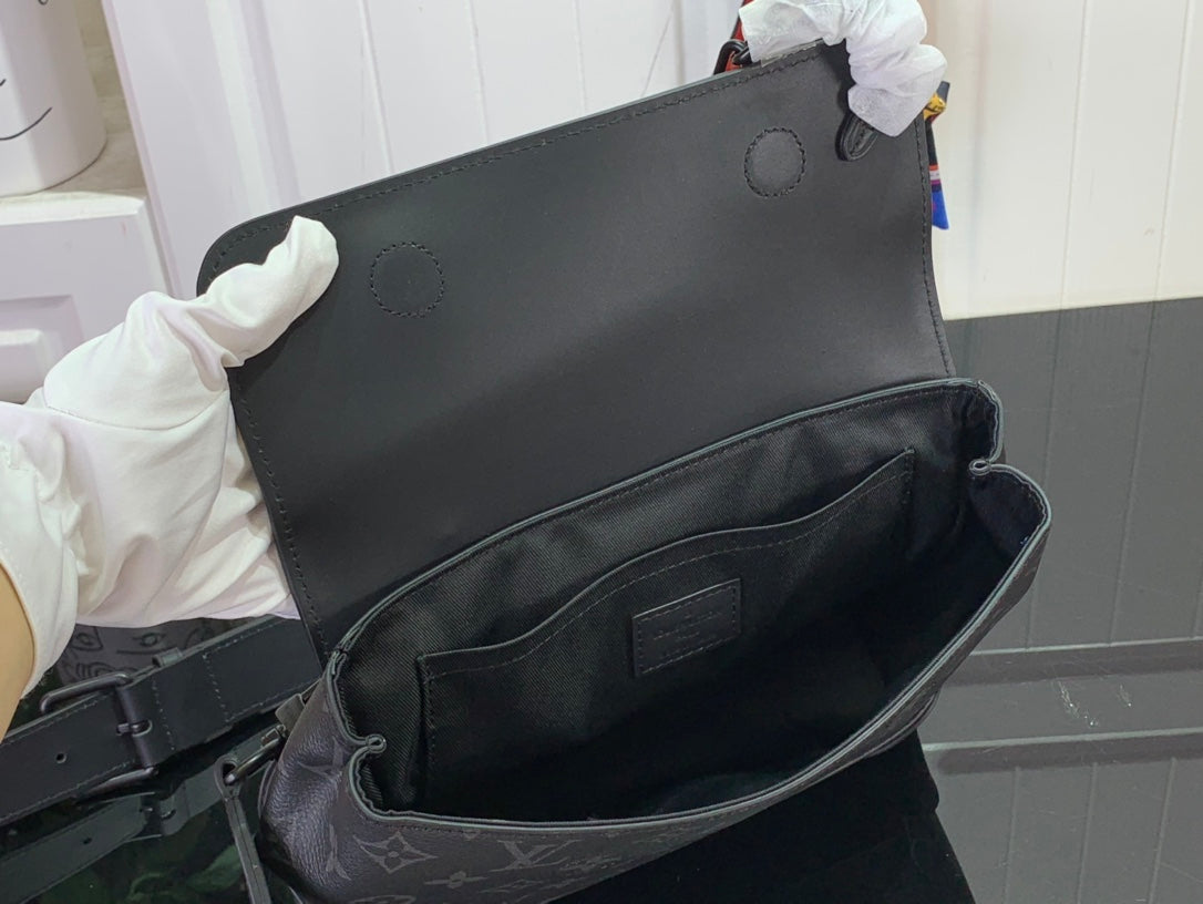 ＬＳ ＶＴＴＯＮ STEAMER PM BLACK & GREY