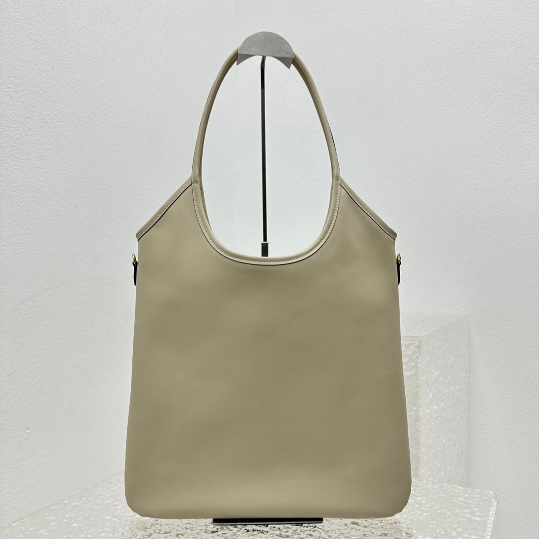 ＭＩ ＭＵ IVY LEATHER BAG CLAY GREY