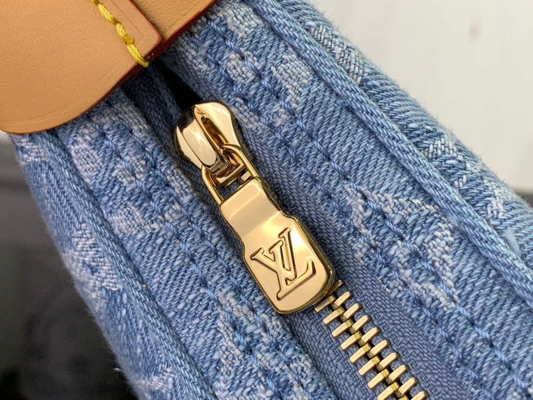 ＬＳ ＶＴＴＯＮ LOOP BAG