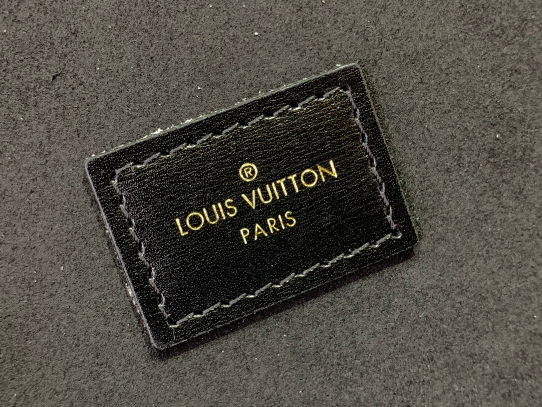 ＬＳ ＶＴＴＯＮ CANNES