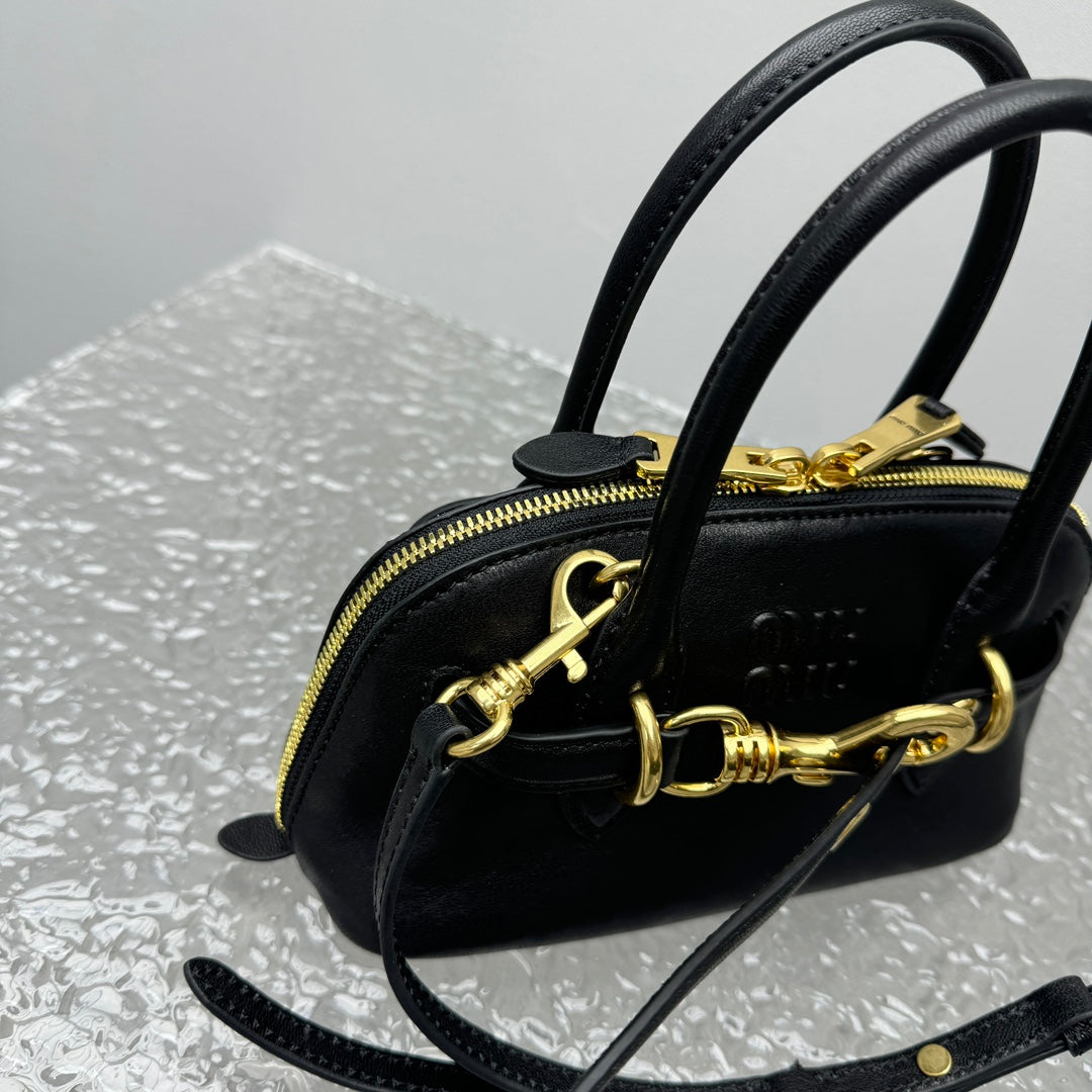 ＭＩ ＭＵ AVENTURE MINI NAPPA LEATHER BAG BLACK