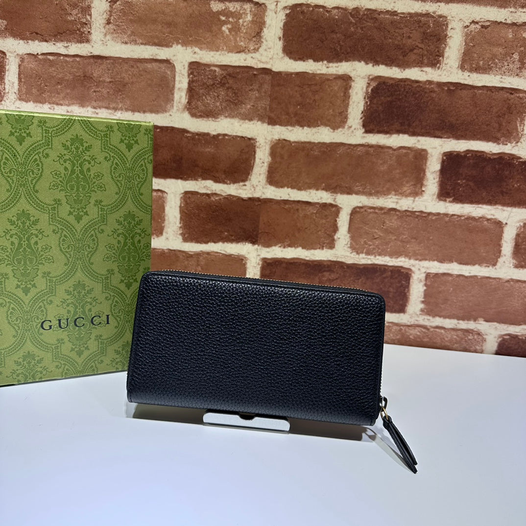 ＧＣＣＩGG INTERLOCKING LONG WALLET BLACK