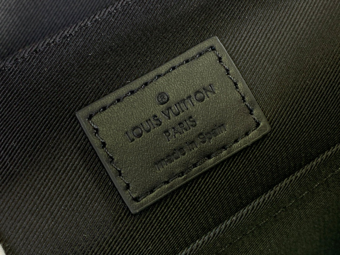 ＬＳ ＶＴＴＯＮ TRAIL MESSENGER