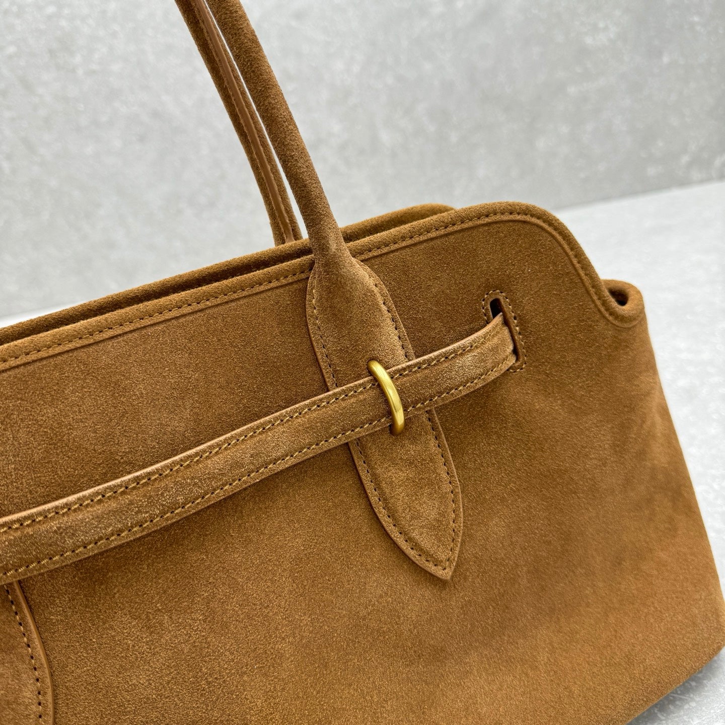 ＭＩ ＭＵ BOW DETAIL SUEDE HANDBAG OAK