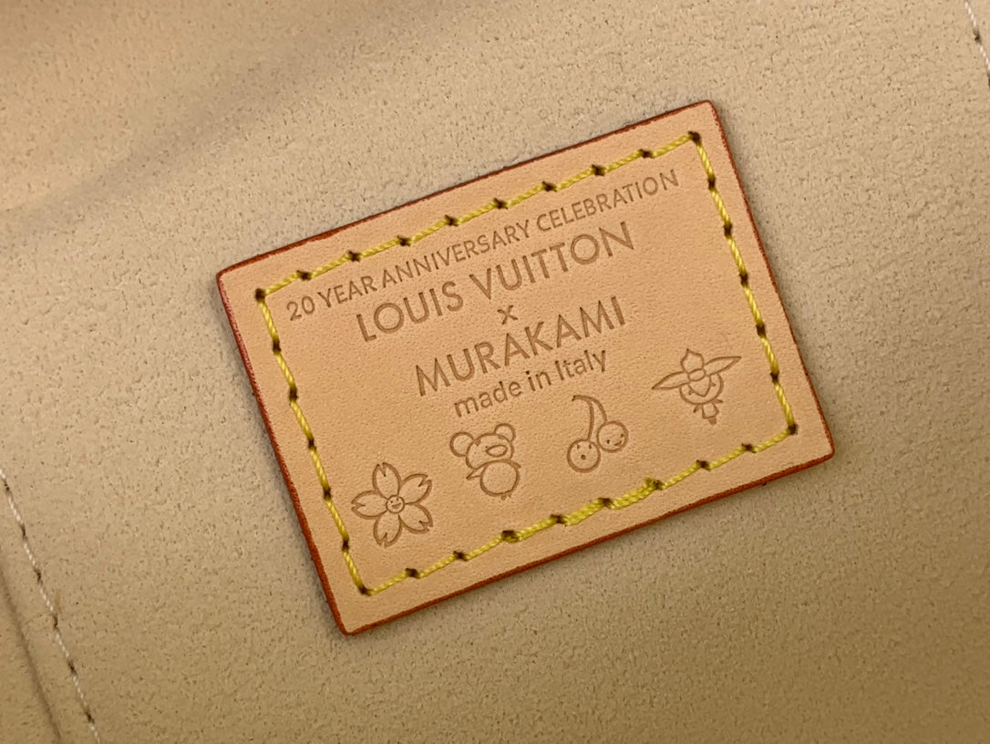 ＬＳ ＶＴＴＯＮ X TM VANITY CHAIN POUCH