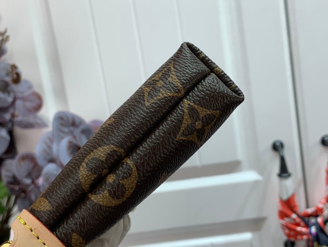 ＬＳ ＶＴＴＯＮ ROSALIE COIN PURSE