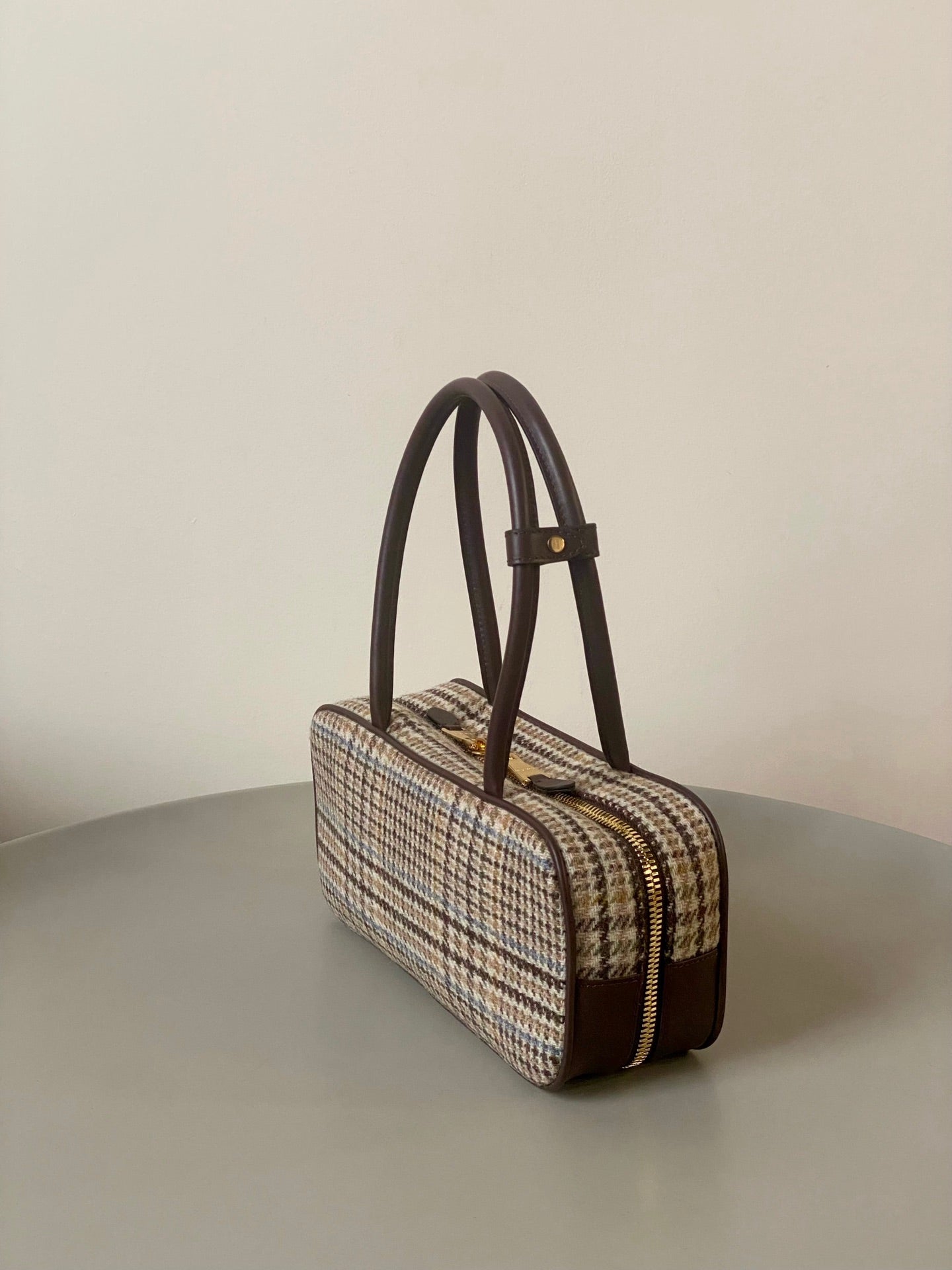 ＭＩ ＭＵ BEAU TARTAN TOP HANDLE BAG