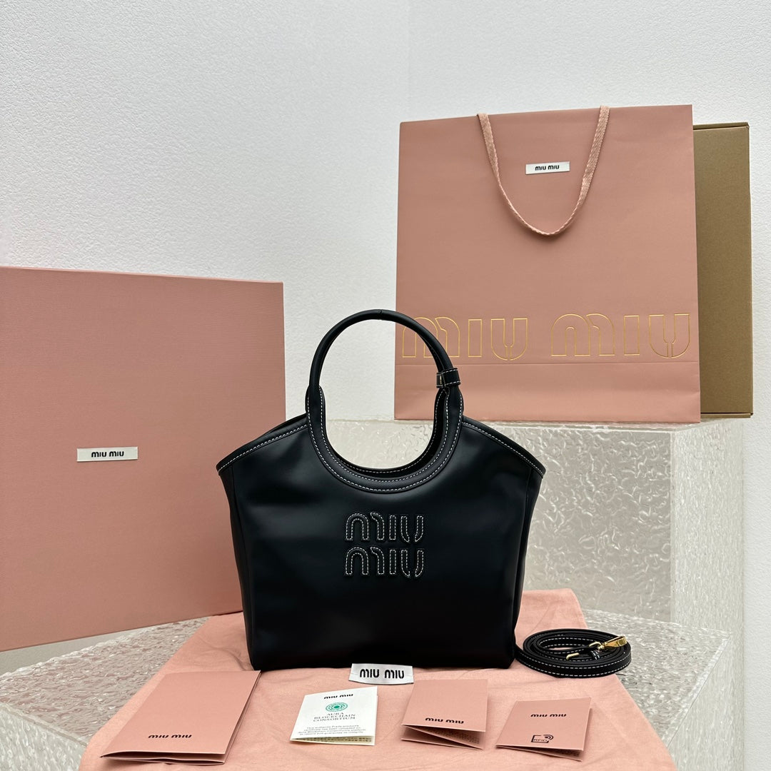 ＭＩ ＭＵ  IVY LEATHER BAG BLACK