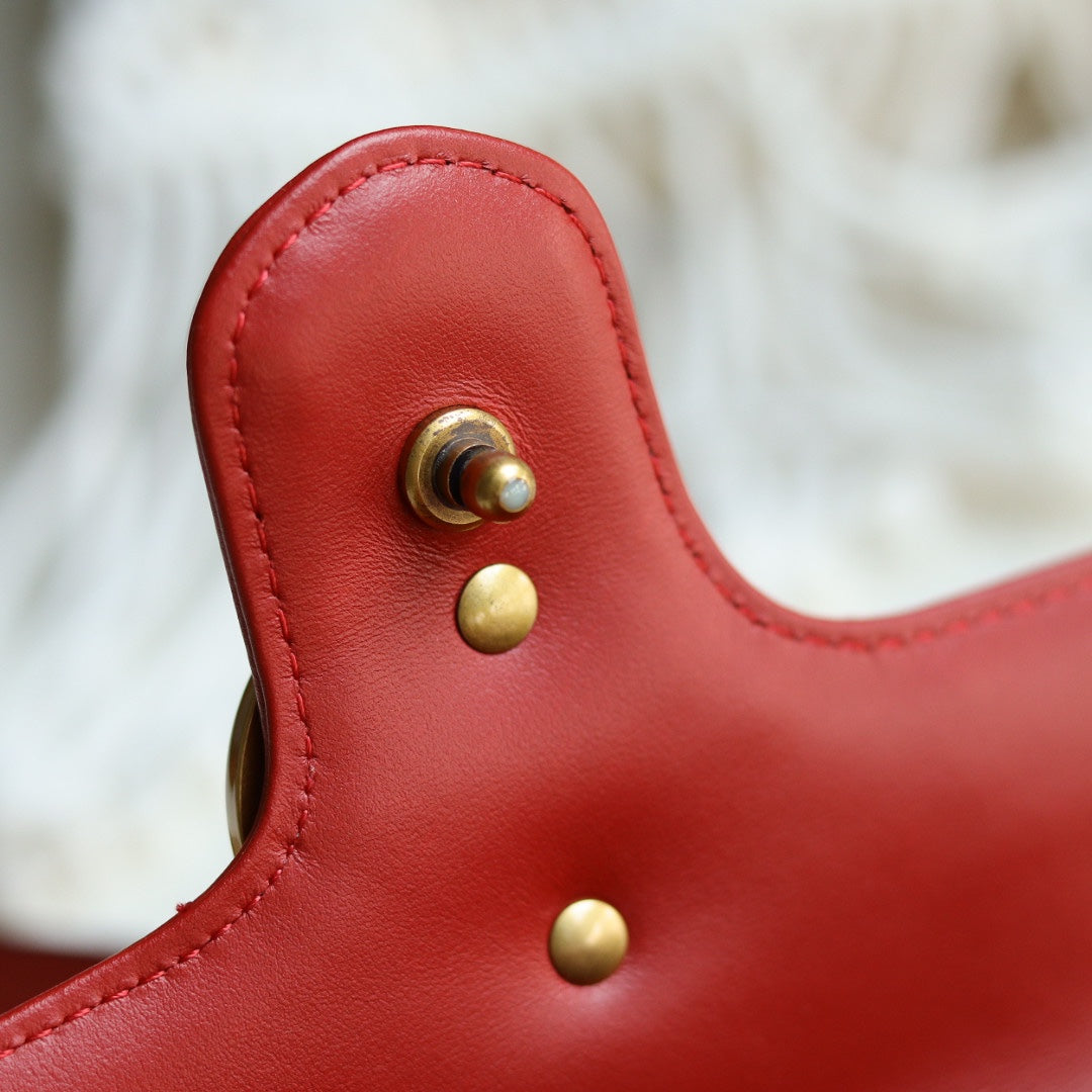 ＧＣＣＩGG MARMONT SMALL SHOULDER BAG RED