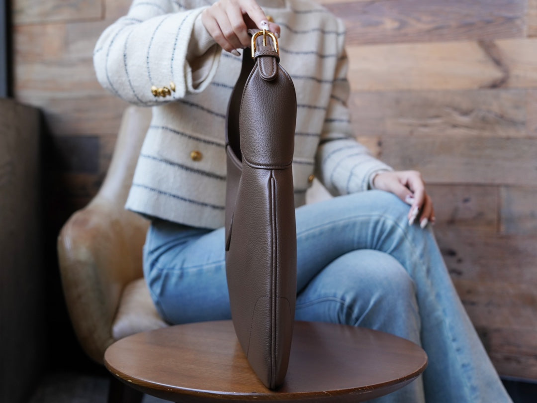 ＧＣＣＩAPHRODITE MEDIUM SHOULDER BAG DARK BROWN