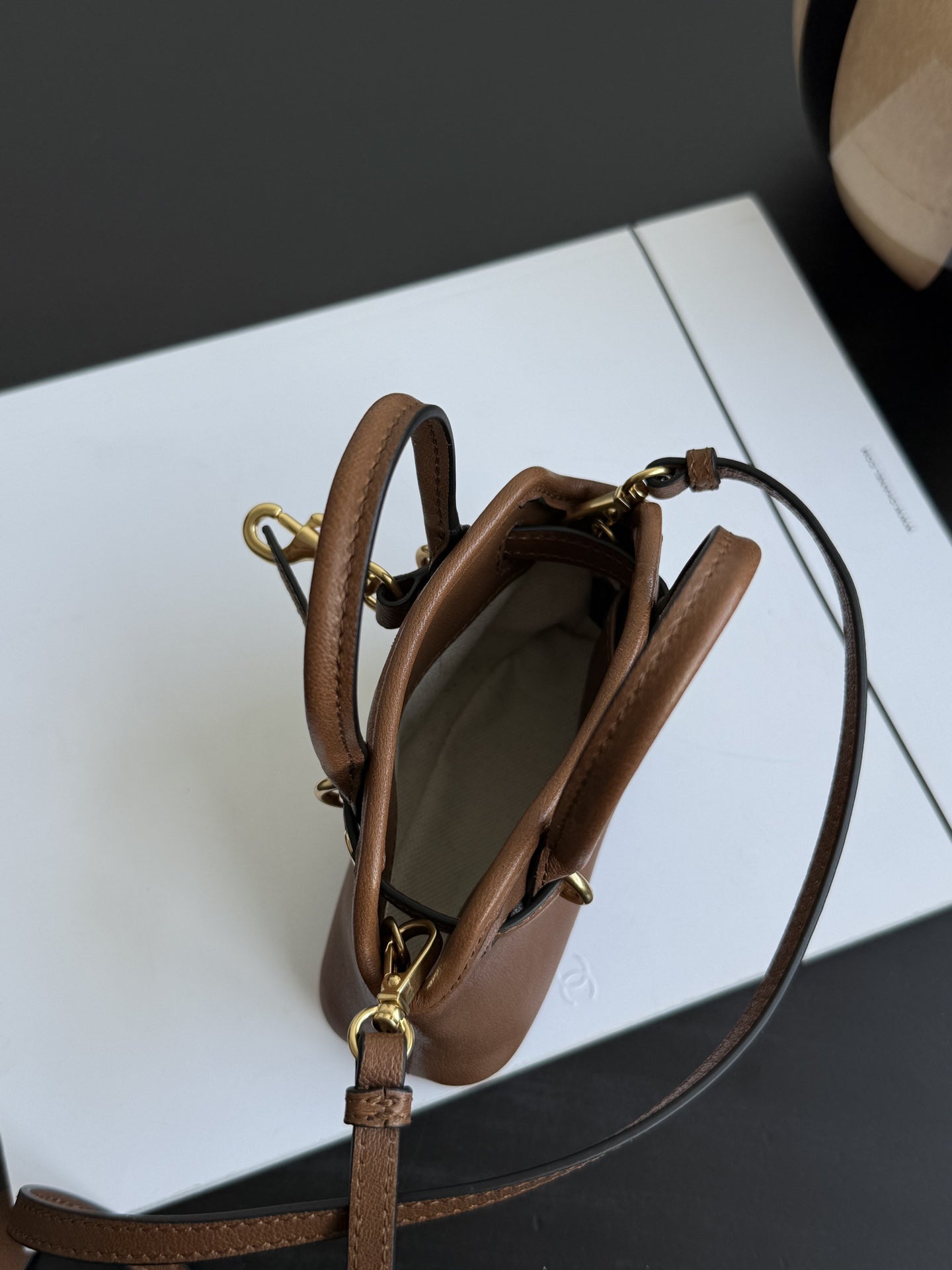 ＭＩ ＭＵ LEATHER TRICK MICRO OAK