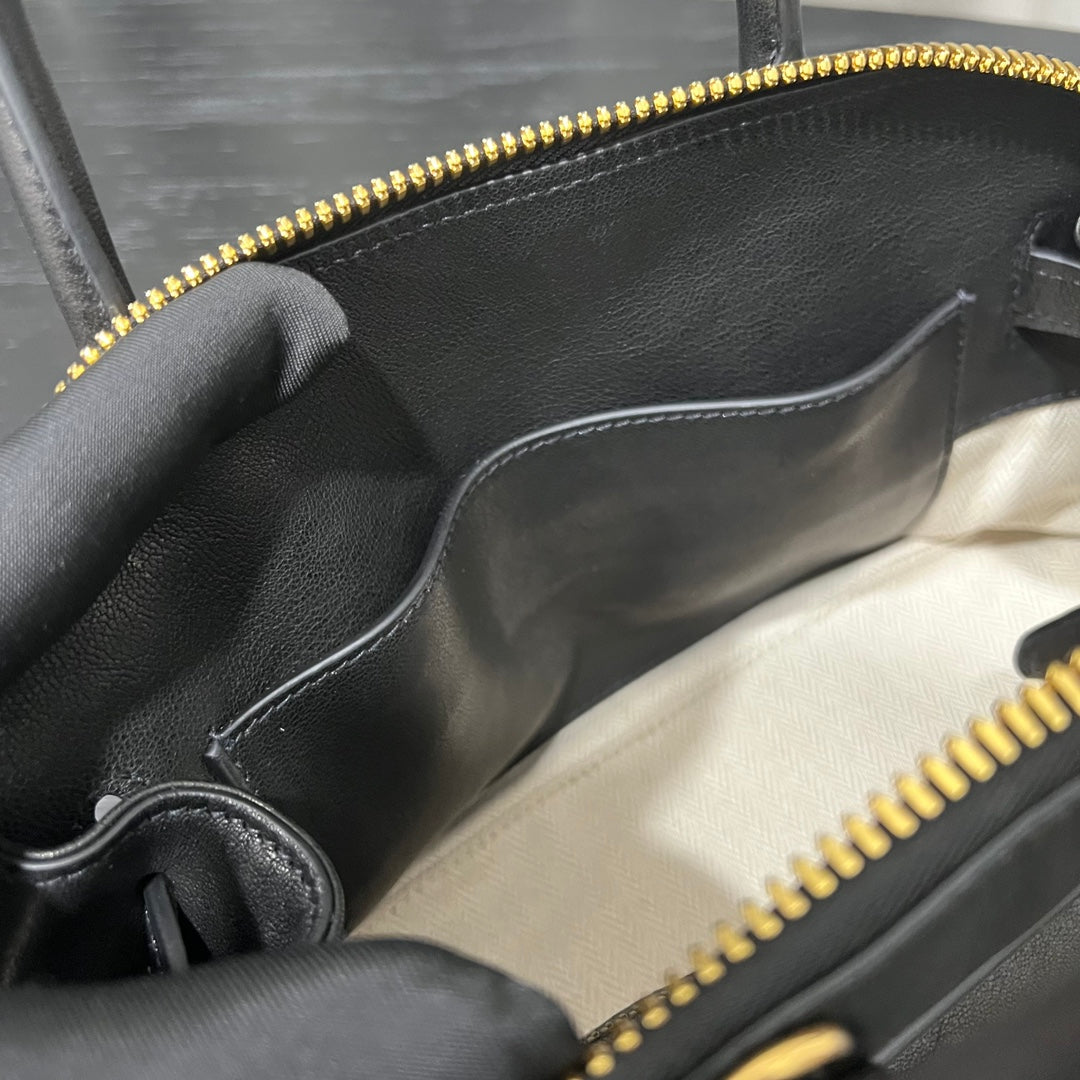 ＭＩ ＭＵ AVENTURE LEATHER TOTE BAG BLACK