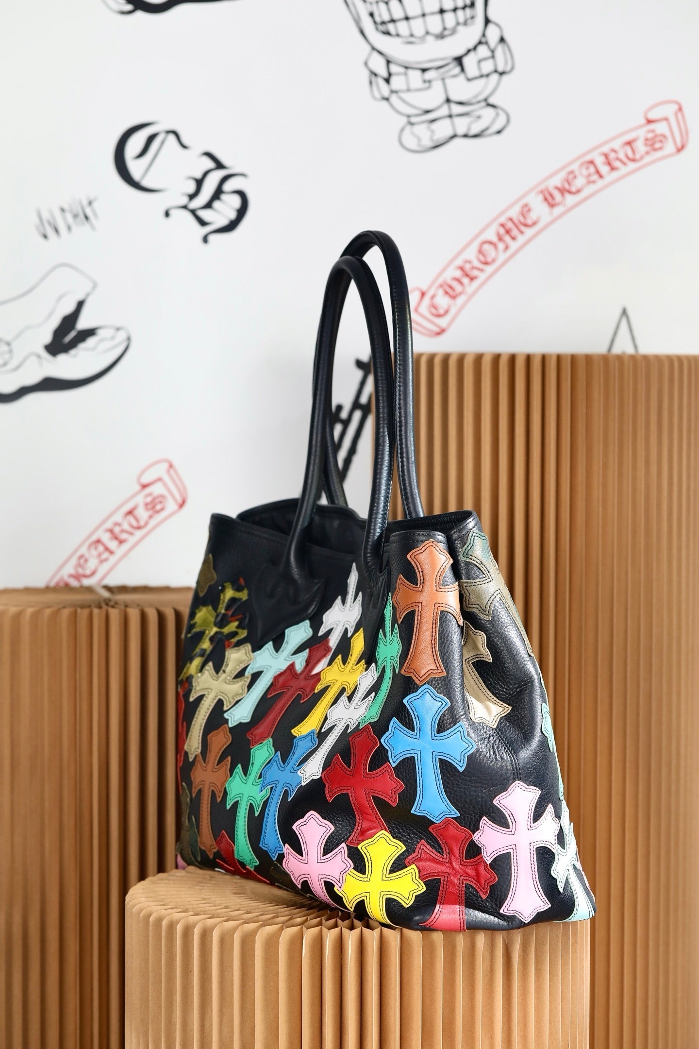 ＣＨＲＭ ＨＲＴＳ MULTICOLOR CROSS PATCH TOTE BAG BLACK