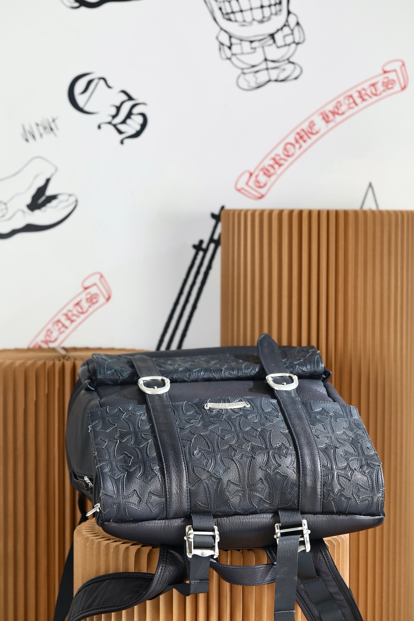 ＣＨＲＭ ＨＲＴＳ CEMETERY CROSS LEATHER BACKPACK BLACK