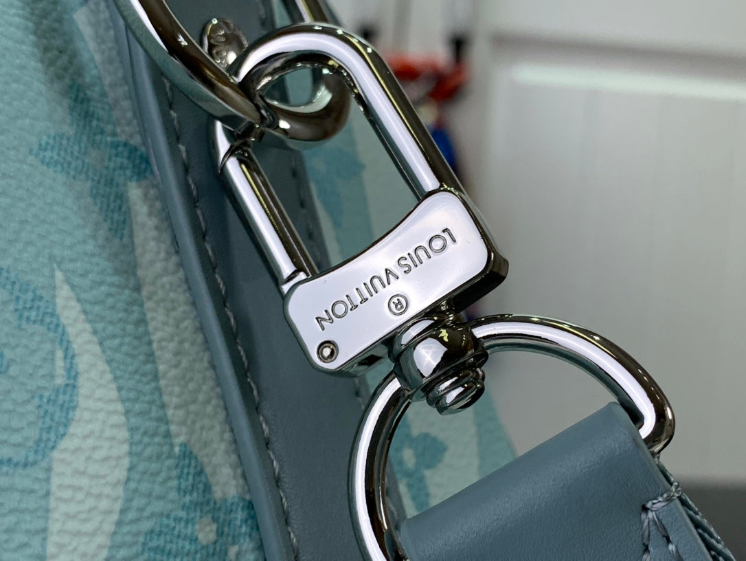 ＬＳ ＶＴＴＯＮ KEEPALL BANDOULIÈRE 25