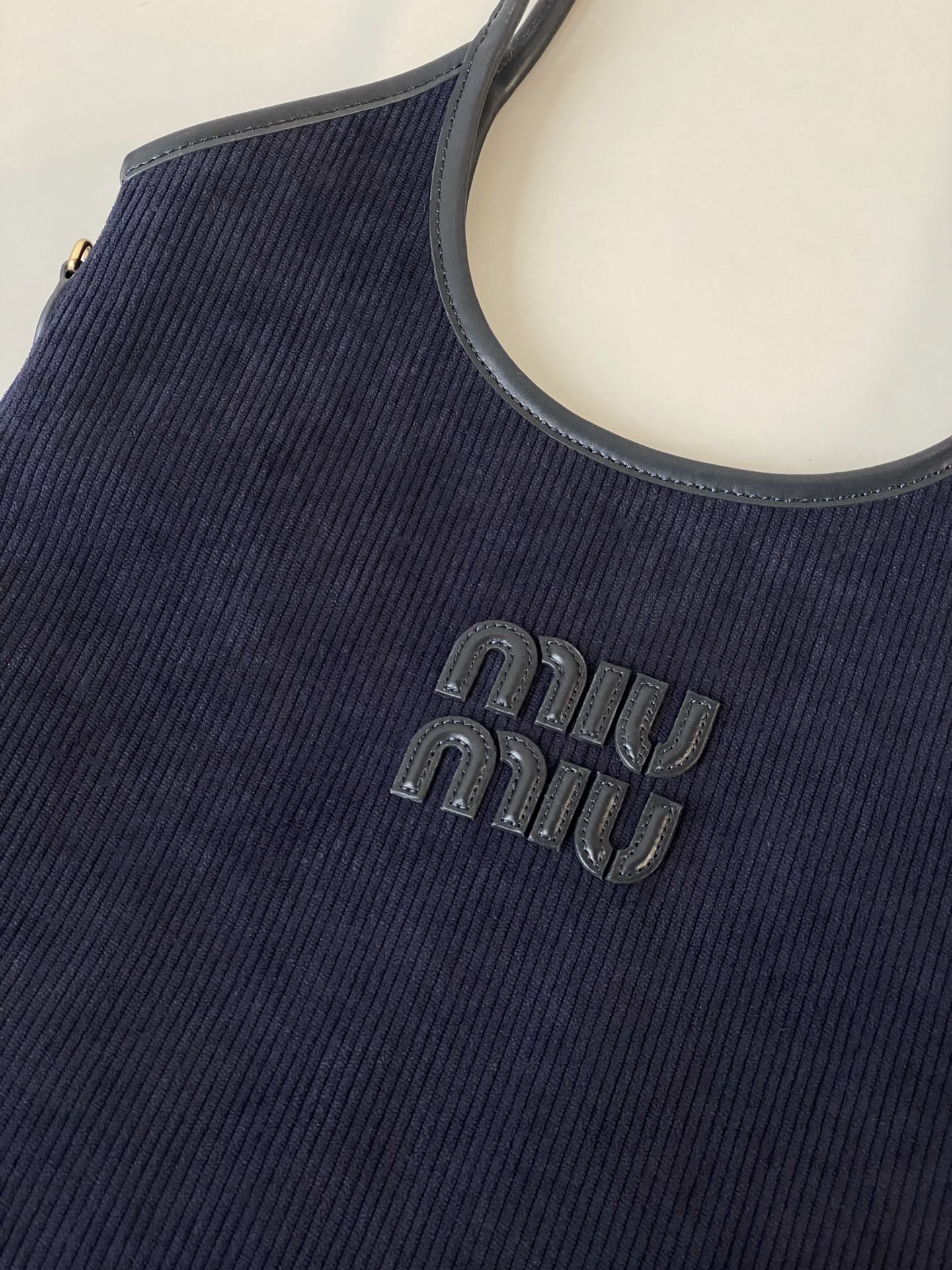 ＭＩ ＭＵ IVY CORDUROY BAG NAVY