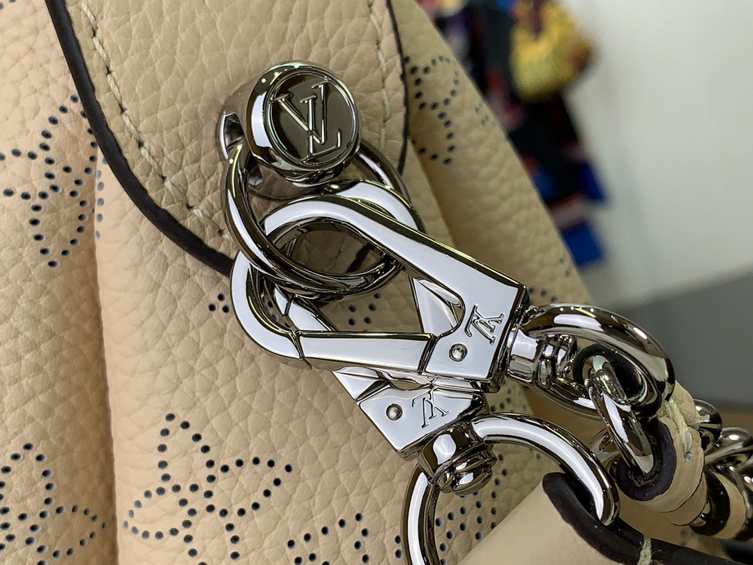 ＬＳ ＶＴＴＯＮ MAHINA HAND IT ALL BLACK/BEIGE/CREME