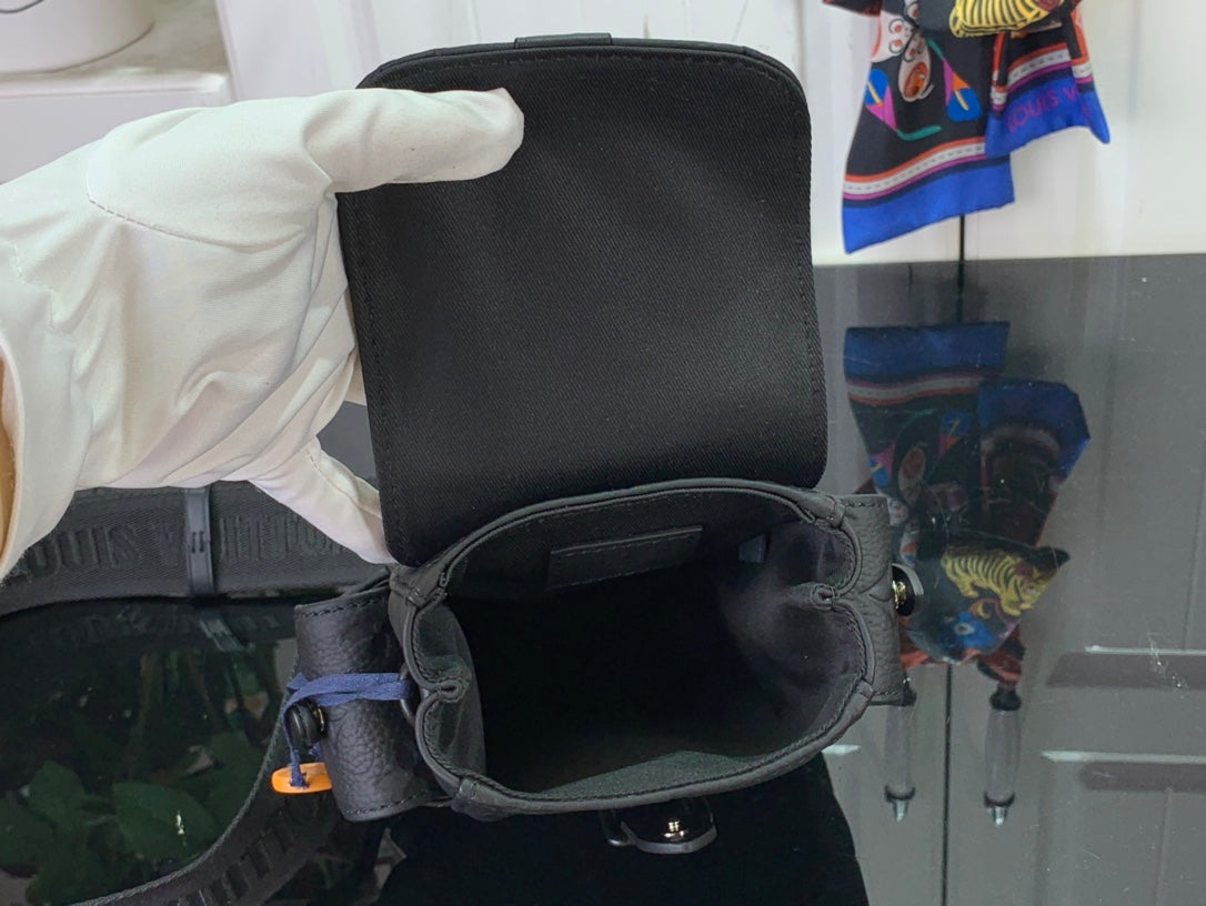 ＬＳ ＶＴＴＯＮ NANO CHRISTOPHER