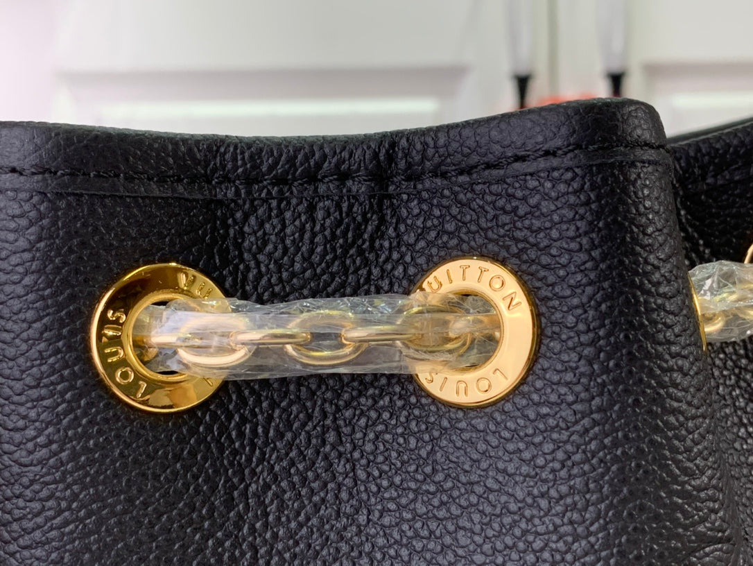 ＬＳ ＶＴＴＯＮ SUMMER BUNDLE BAG BLACK/BEIGE/UMBER